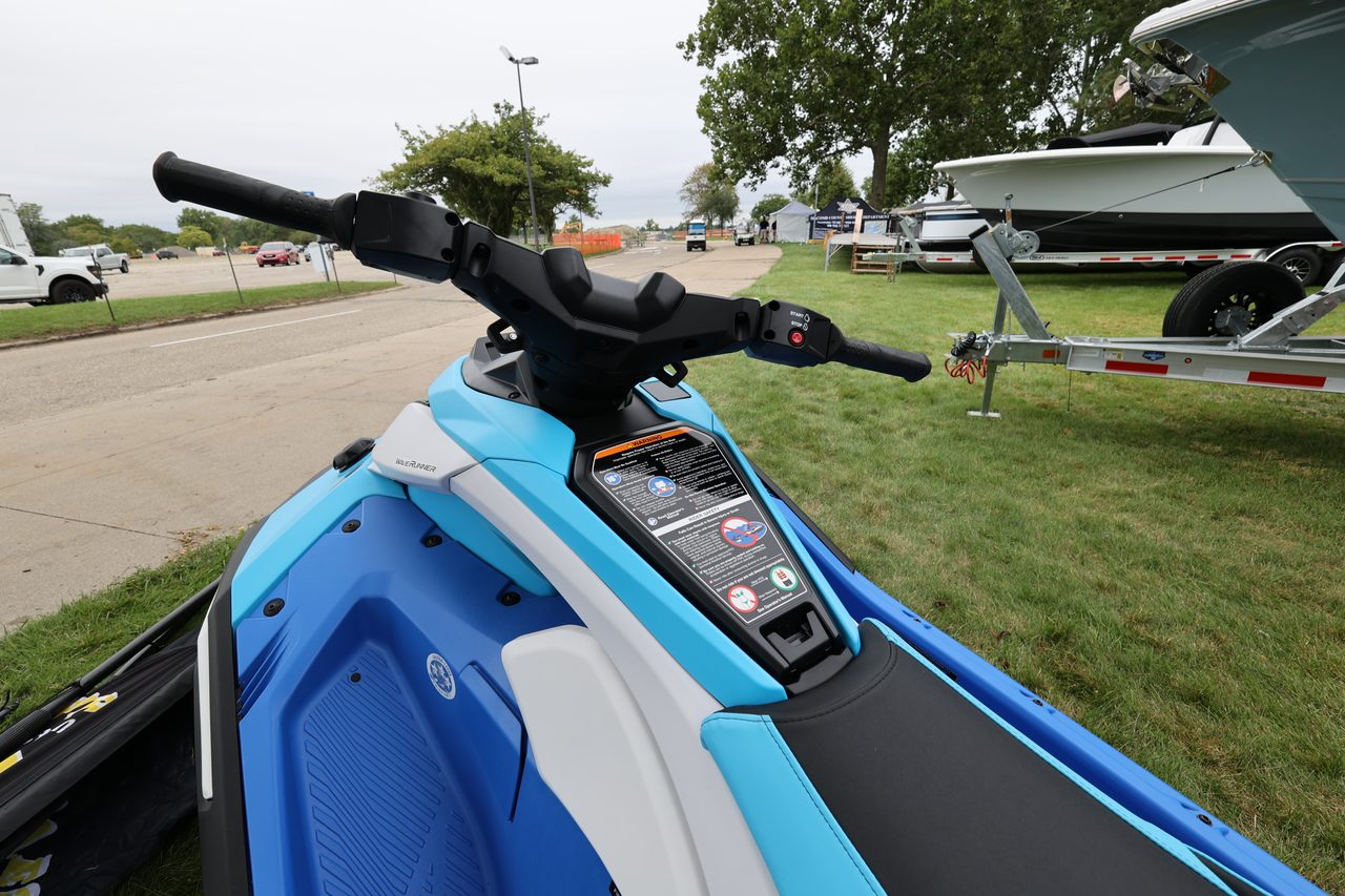 Slide: The Image of Yamaha Waverunner Jetblaster DLX (2UP) 2026 - 7