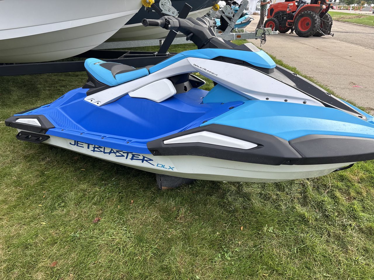 Slide: The Image of Yamaha Waverunner Jetblaster DLX (2UP) 2026 - 8