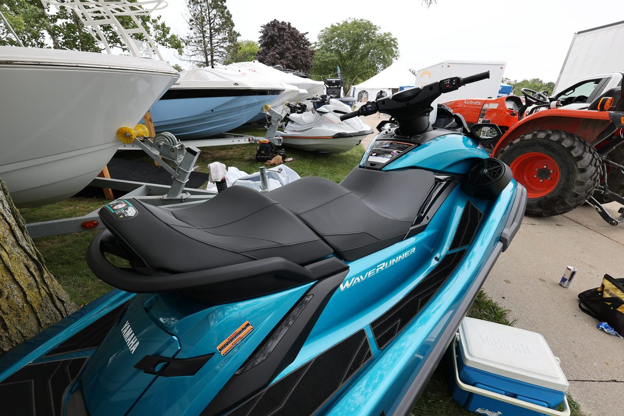 Slide: The Image of Yamaha FX Cruiser SVHO 2027 - 35