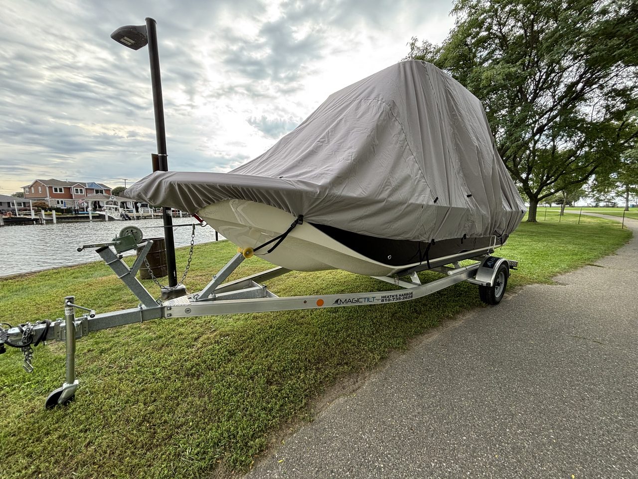 Slide: The Image of Carolina Skiff 19 LS - 1