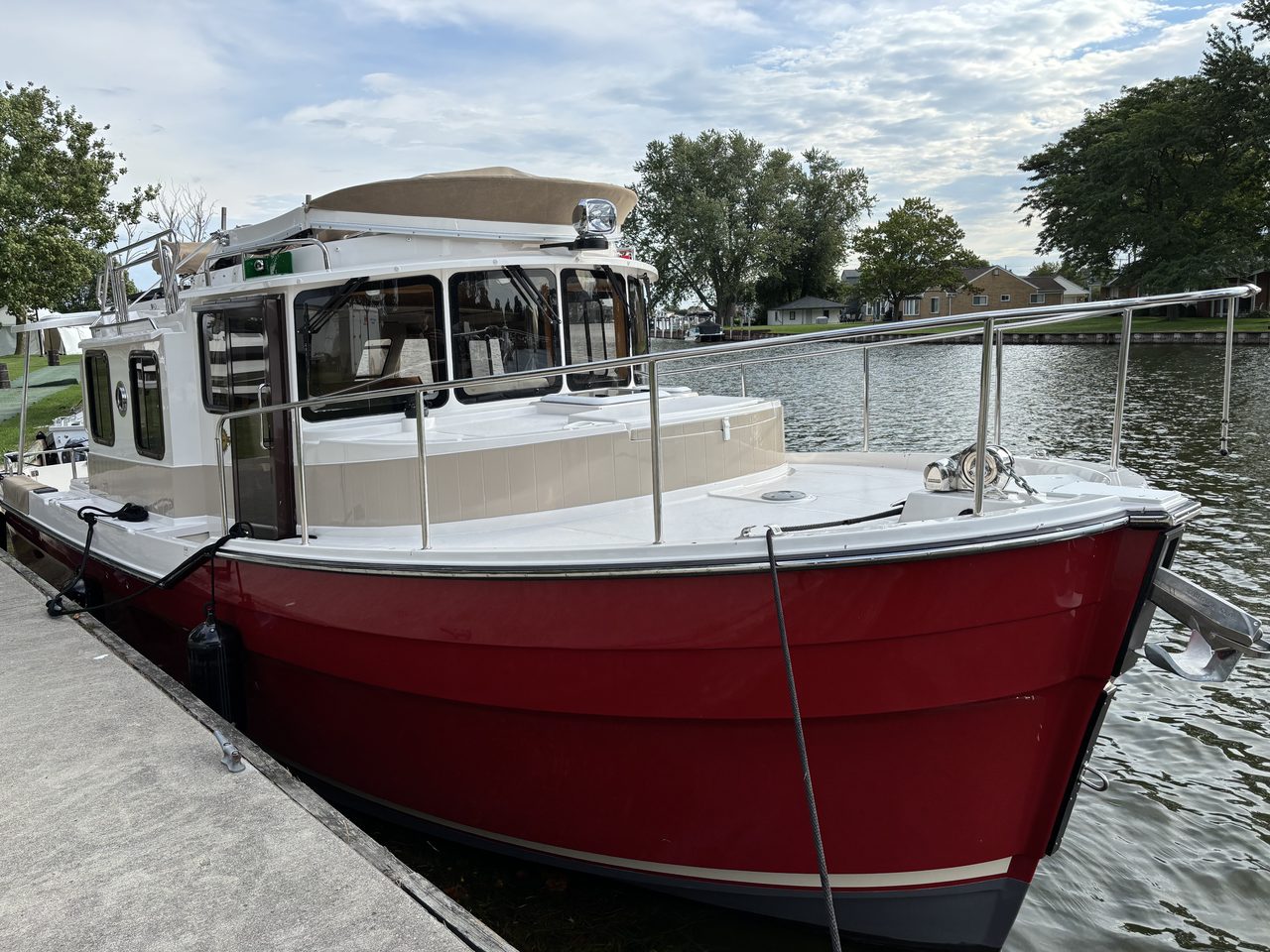 Slide: The Image of Ranger Tugs R31S - 2
