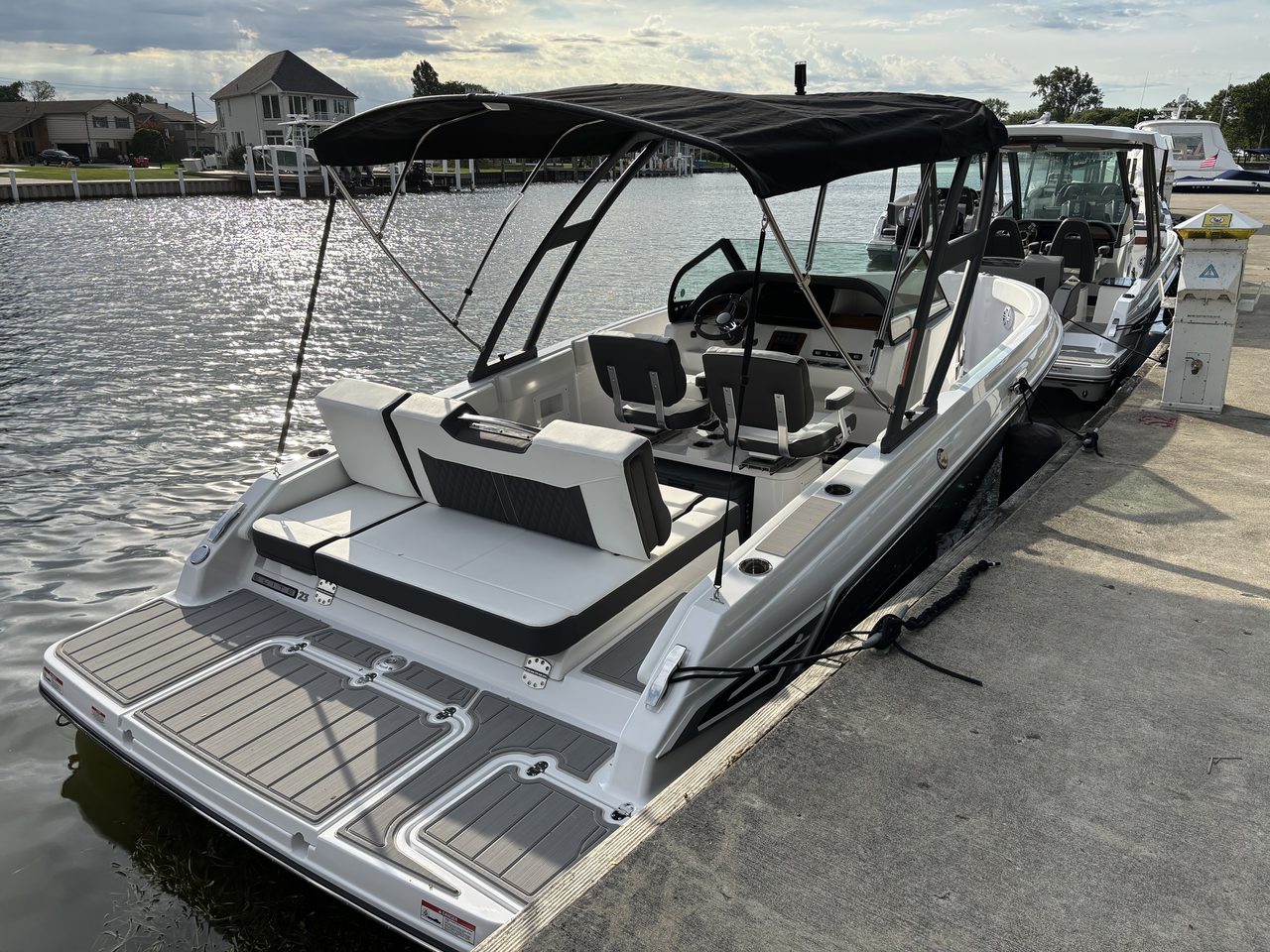 Slide: The Image of Monterey Elite 23 SD 2027 - 1