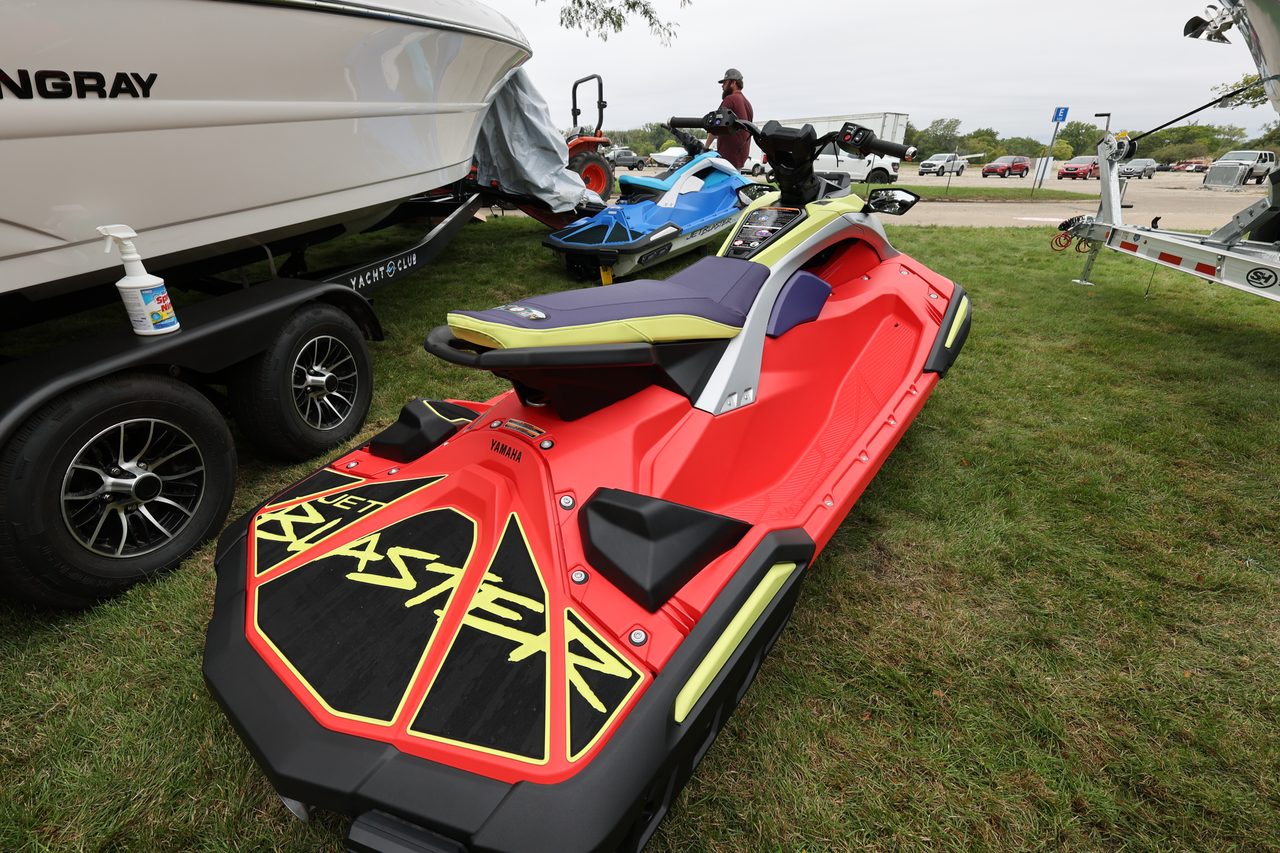 Slide: The Image of Yamaha Waverunner Jetblaster PRO (3 UP) 2026 - 1