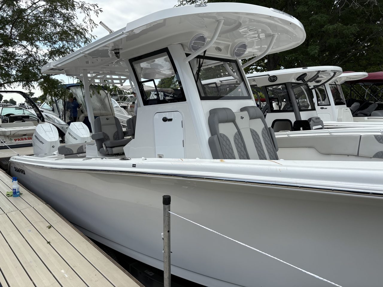 Slide: The Image of Sea Pro 322 Offshore 2024 - 45