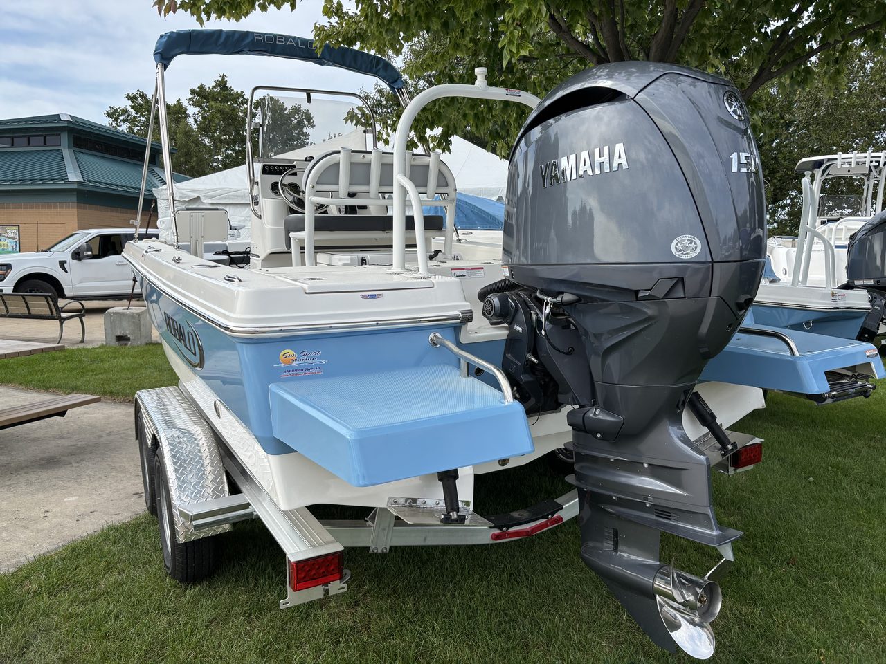 Slide: The Image of Robalo 206 - 2