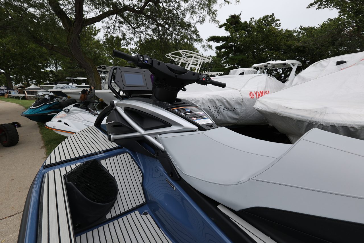 Slide: The Image of Yamaha CrossWave - 6