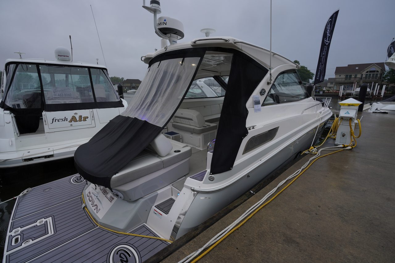 Slide: The Image of Cruisers Yachts 35 - 2
