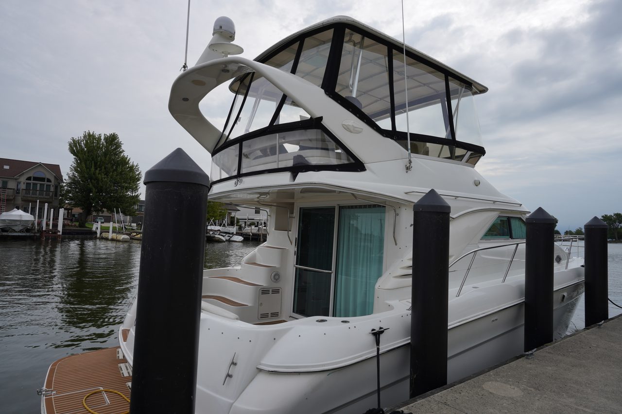 Slide: The Image of Sea Ray 400 Sedan Bridge 2000 - 58