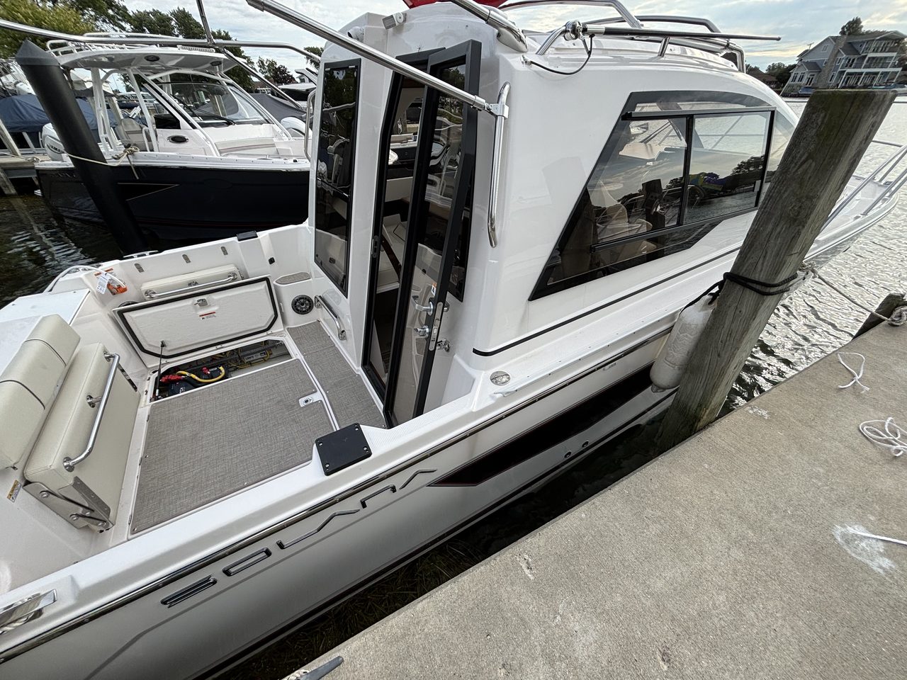 Slide: The Image of Solara S-250 CW 2025 - 59