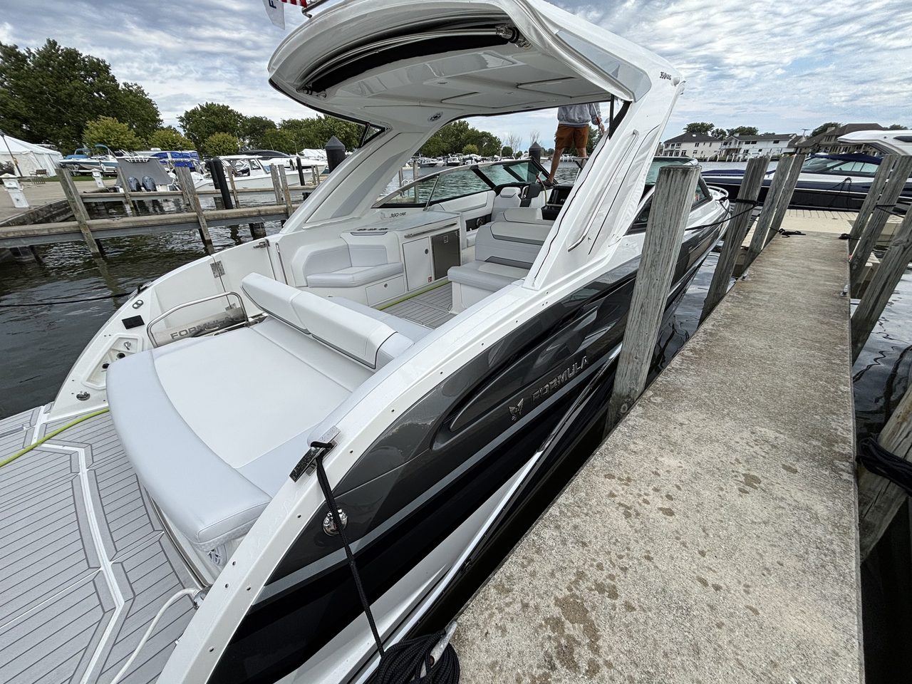 Slide: The Image of Formula 360 Crossover Bowrider I/O 2027 - 84