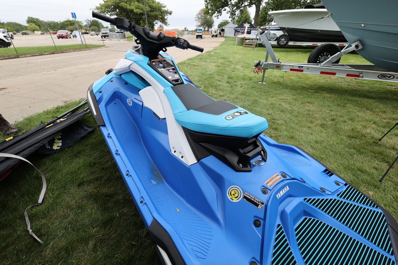 Slide: The Image of Yamaha Waverunner Jetblaster DLX (2UP) 2026 - 1