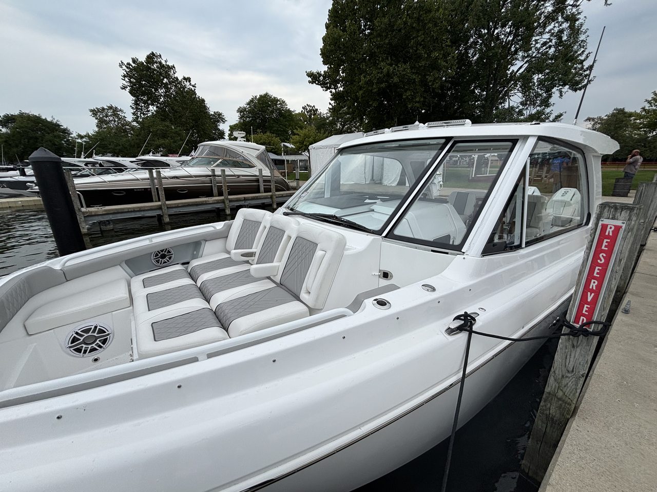 Slide: The Image of Everglades 367CX 2026 - 16