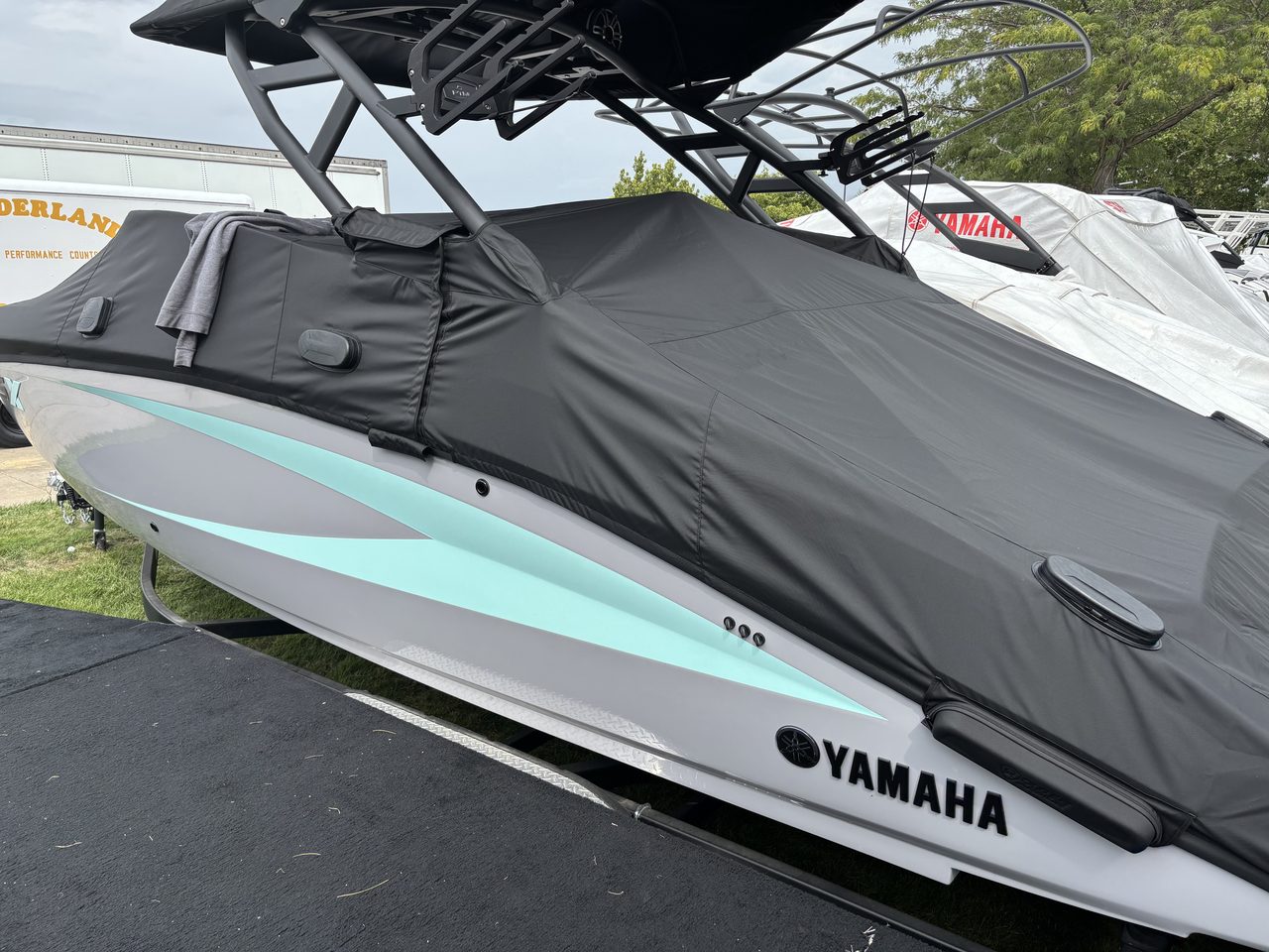 Slide: The Image of Yamaha SX195 2026 - 2