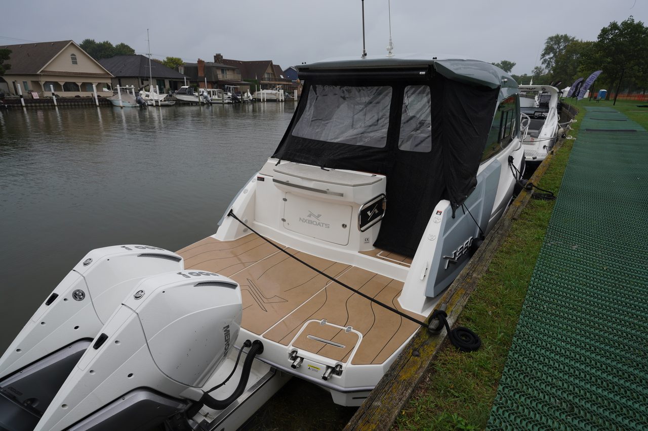 Slide: The Image of NX Boats 350 Maximus 2027 - 27