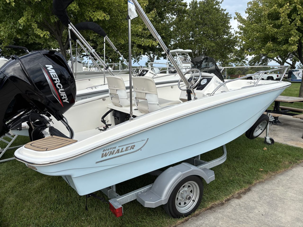 Slide: The Image of Boston Whaler 130 Super Sport 2025 - 26