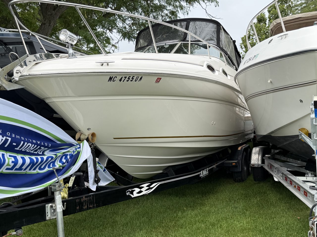 Slide: The Image of Sea Ray 2025 Escape - 1