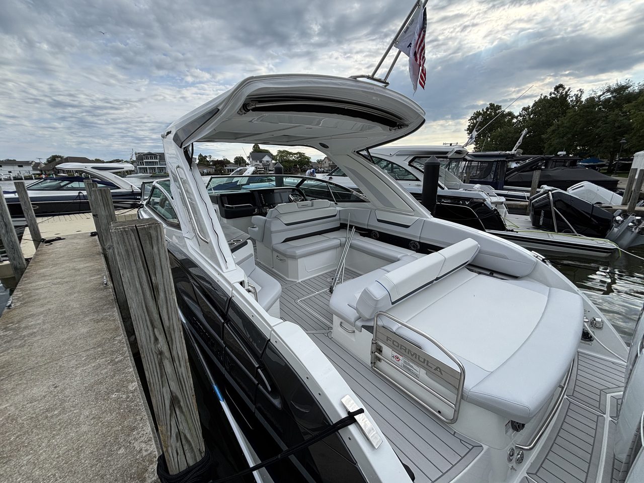 Slide: The Image of Formula 360 Crossover Bowrider I/O 2027 - 86