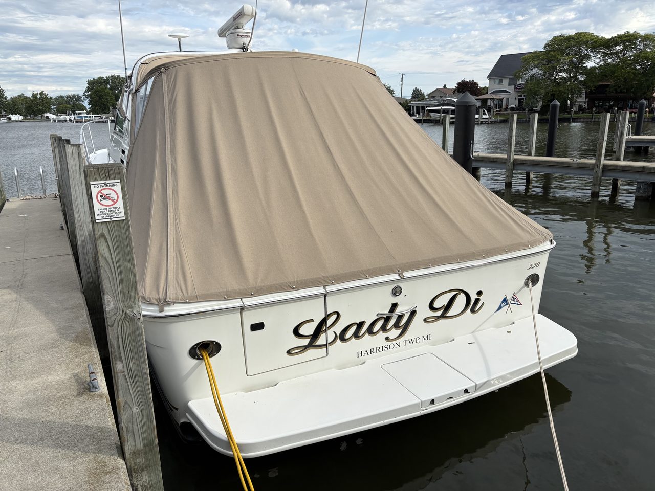 Slide: The Image of Sea Ray 330 Express Cruiser 1997 - 3