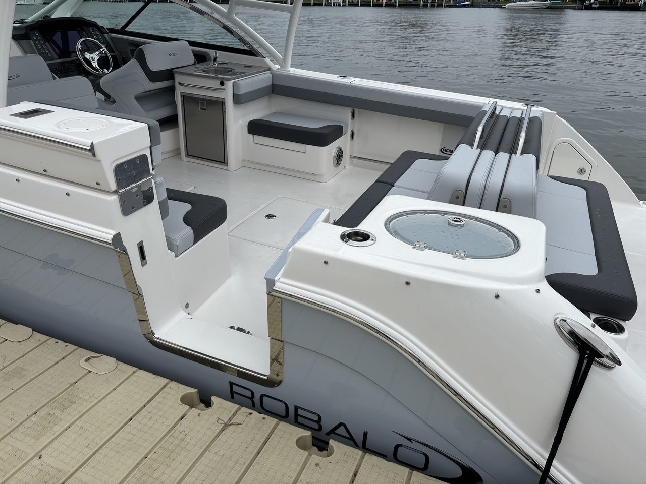 Slide: The Image of Robalo R317 Dual Console 2025 - 17