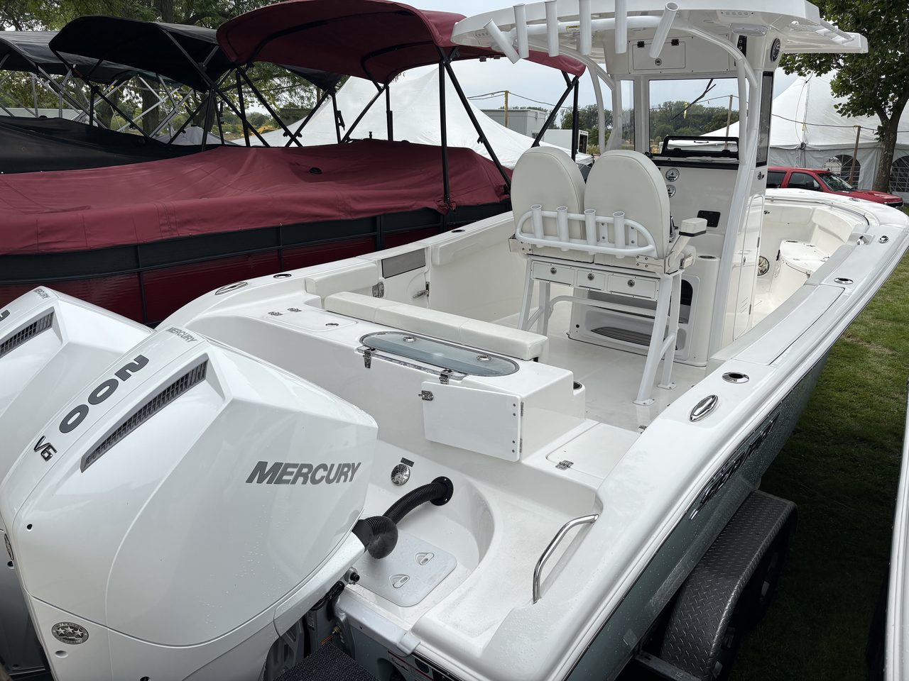 Slide: The Image of Sea Pro 262 Offshore 2025 - 27