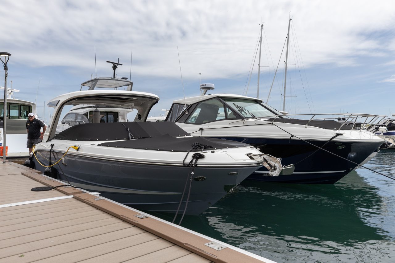 Slide: The Image of Sea Ray SLX 310 Outboard 2026 - 80