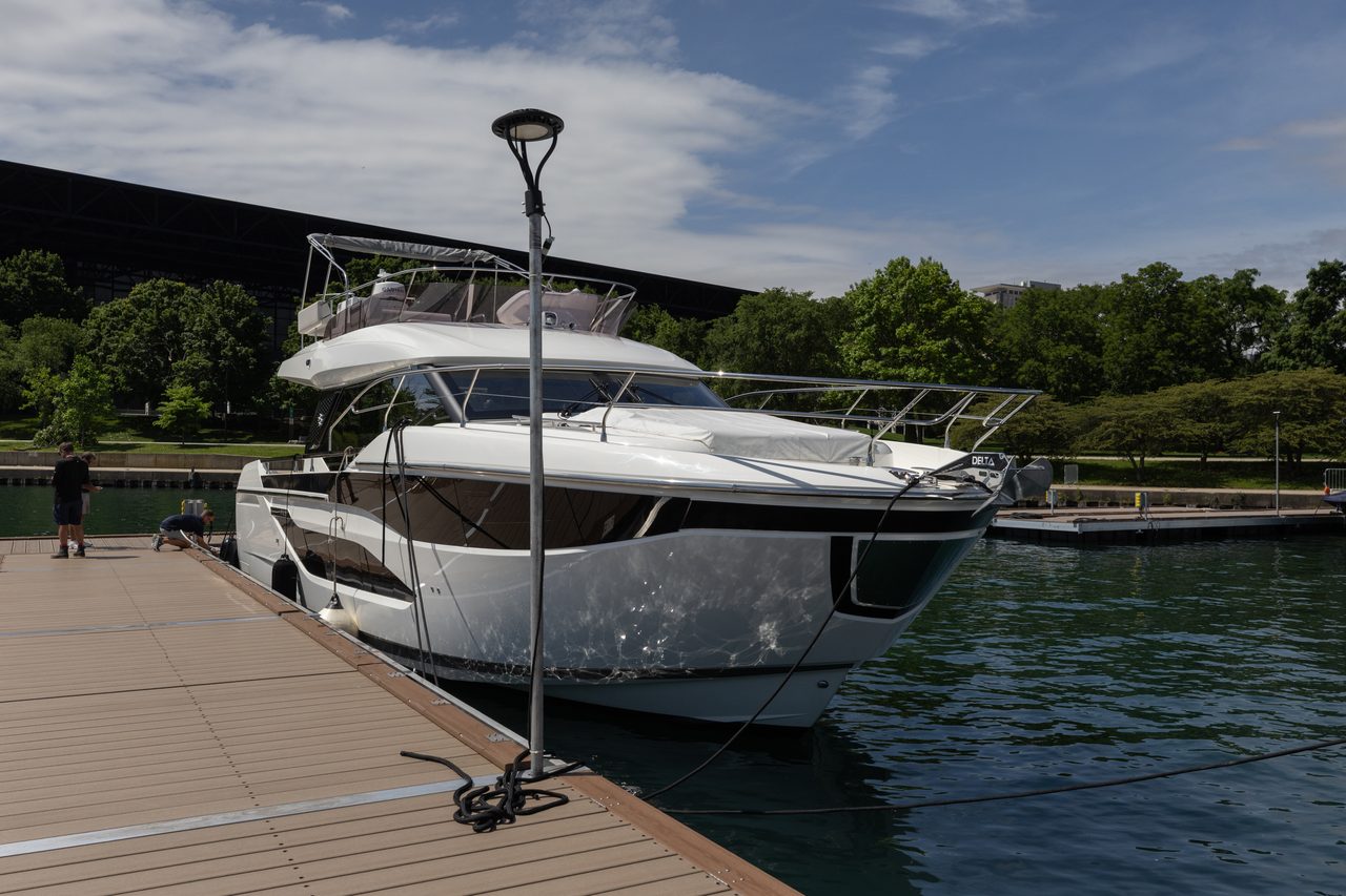 Slide: The Image of Prestige 460 - 1