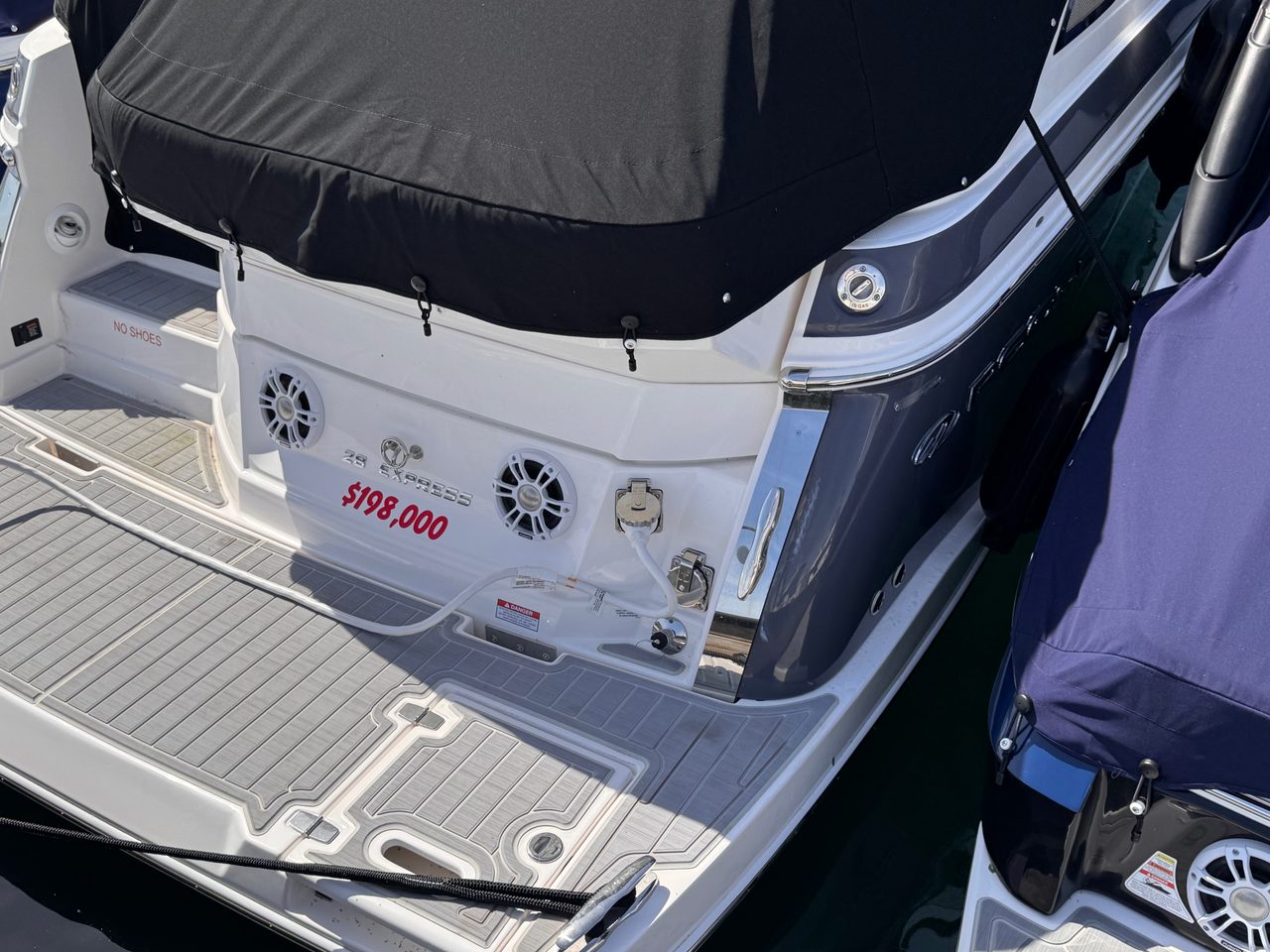 Slide: The Image of Regal 28 Express 2025 - 34