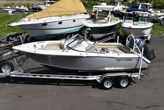 Slide: The Image of Key West Boats 203 DFS Dual Console 2021 - 1