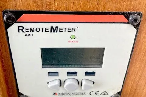 Slide: The Image of RemoteMeter RM-1 display on 2016 Ranger Tugs R-31 boat, featuring status indicator. - 33