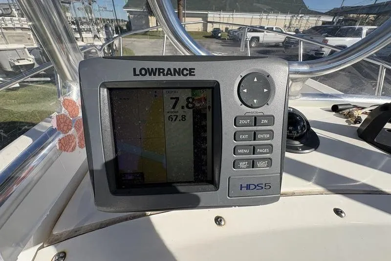 Slide: The Image of Lowrance HDS5 fishfinder on 2008 Edgewater 170CC boat dashboard. - 15