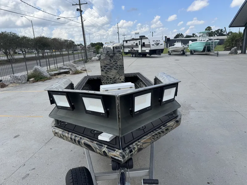 Slide: The Image of Custom Uncle J 18X52 CC 2021 - 5