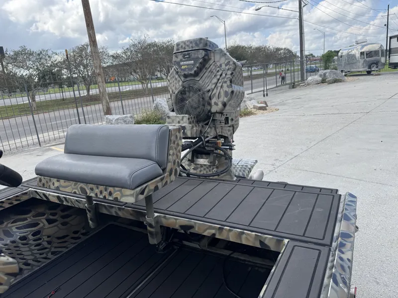 Slide: The Image of Custom Uncle J 18X52 CC 2021 - 7