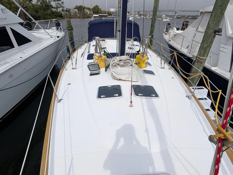Slide: The Image of Beneteau 473 2003 - 54