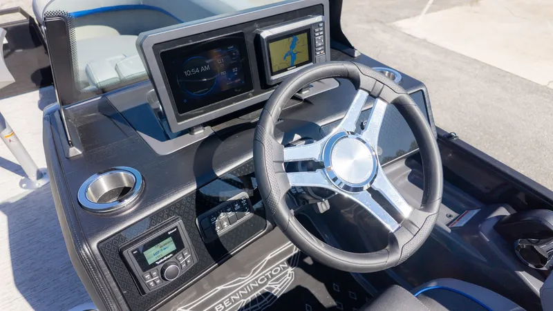 Slide: The Image of Bennington 22 M Swingback 2026 - 24