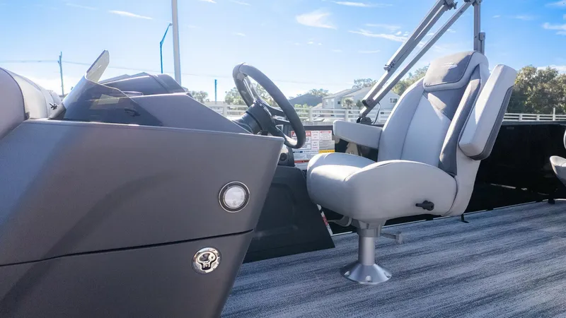 Slide: The Image of Bennington 22 S FISH AND CRUISE 2026 - 21