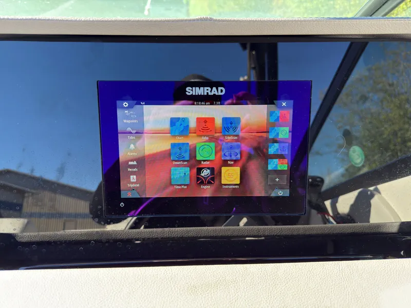 Slide: The Image of Sea Ray SDX 250 2022 - 27