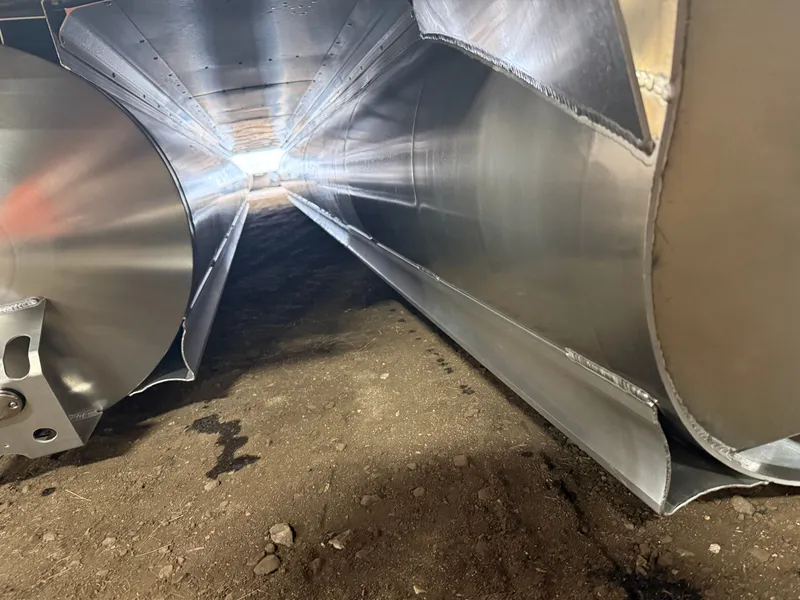 Slide: The Image of Tahoe Cascade 2385 Elite Windshield Tritoon & Honda 4-Stroke EFI 2026 - 57