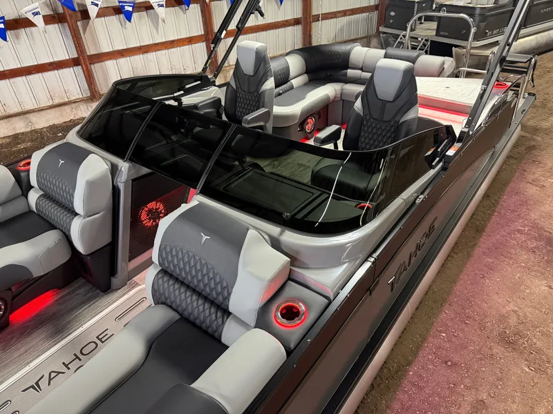 Slide: The Image of Tahoe Cascade 2385 Elite Windshield Tritoon & Honda 4-Stroke EFI 2026 - 3