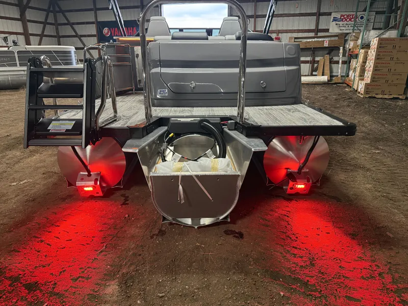 Slide: The Image of Tahoe Cascade 2385 Elite Windshield Tritoon & Honda 4-Stroke EFI 2026 - 53