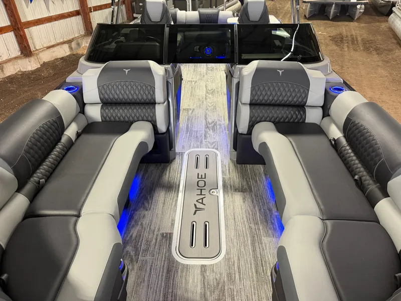 Slide: The Image of Tahoe Cascade 2385 Elite Windshield Tritoon & Honda 4-Stroke EFI 2026 - 7