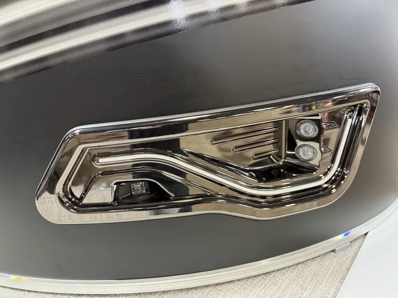 Slide: The Image of Tahoe LTZ 2385 Quad Lounge & Honda 4-Stroke EFI 2025 - 34