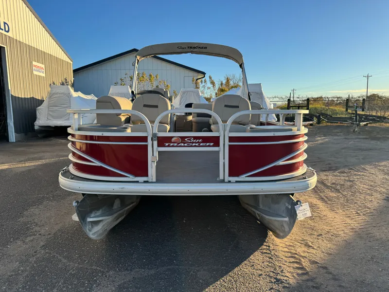 Slide: The Image of Sun Tracker Fishin Barge 20 DLX Pontoon 2020 - 56