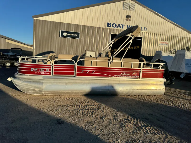 Slide: The Image of Sun Tracker Fishin Barge 20 DLX Pontoon 2020 - 68