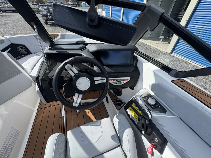 Slide: The Image of Nautique Super Air GS GS22 2025 - 11