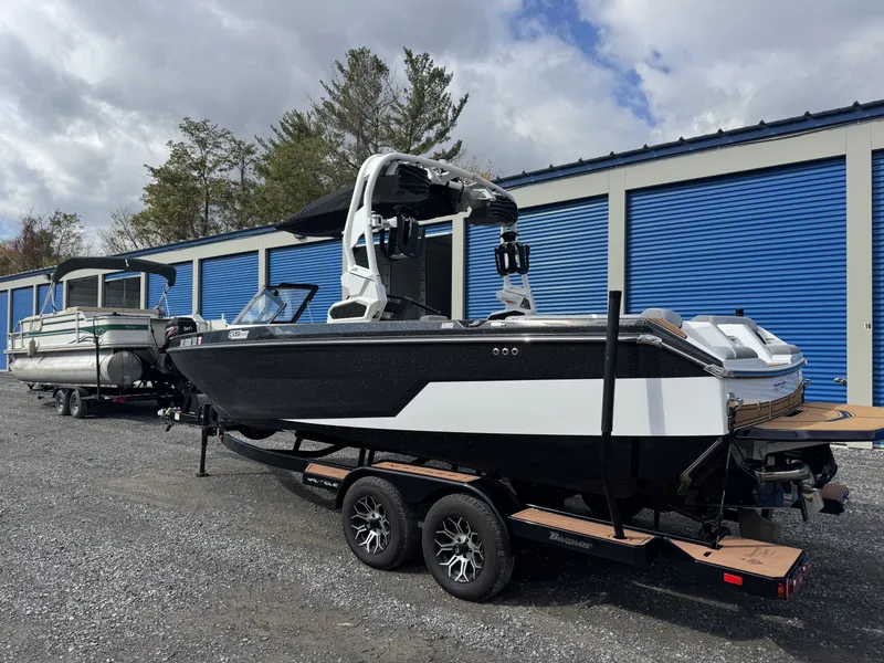 Slide: The Image of Nautique Super Air GS GS22 2025 - 3