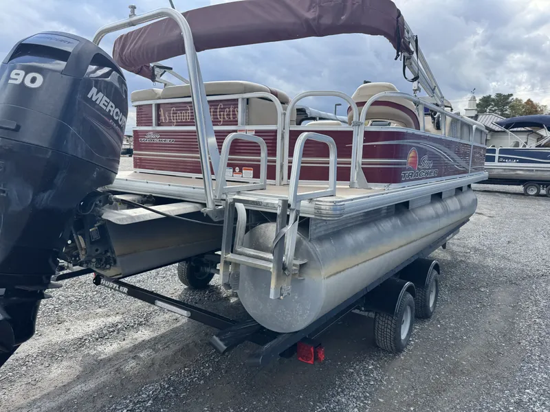 Slide: The Image of Sun Tracker Party Barge 22 DLX 2013 - 17