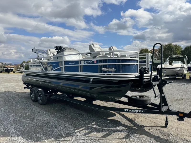 Slide: The Image of Ranger 220F 2024 - 20