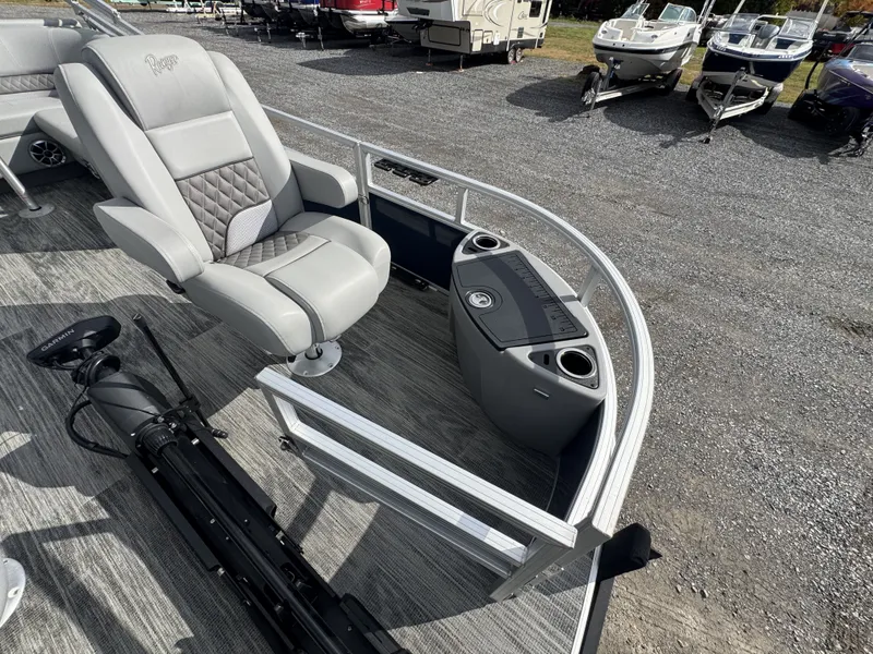 Slide: The Image of Ranger 220F 2024 - 24