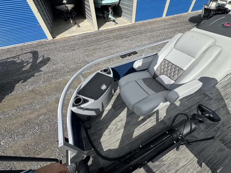 Slide: The Image of Ranger 220F 2024 - 25