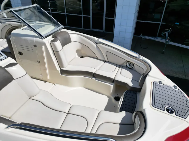 Slide: The Image of Yamaha 242 Limited S 2014 - 17